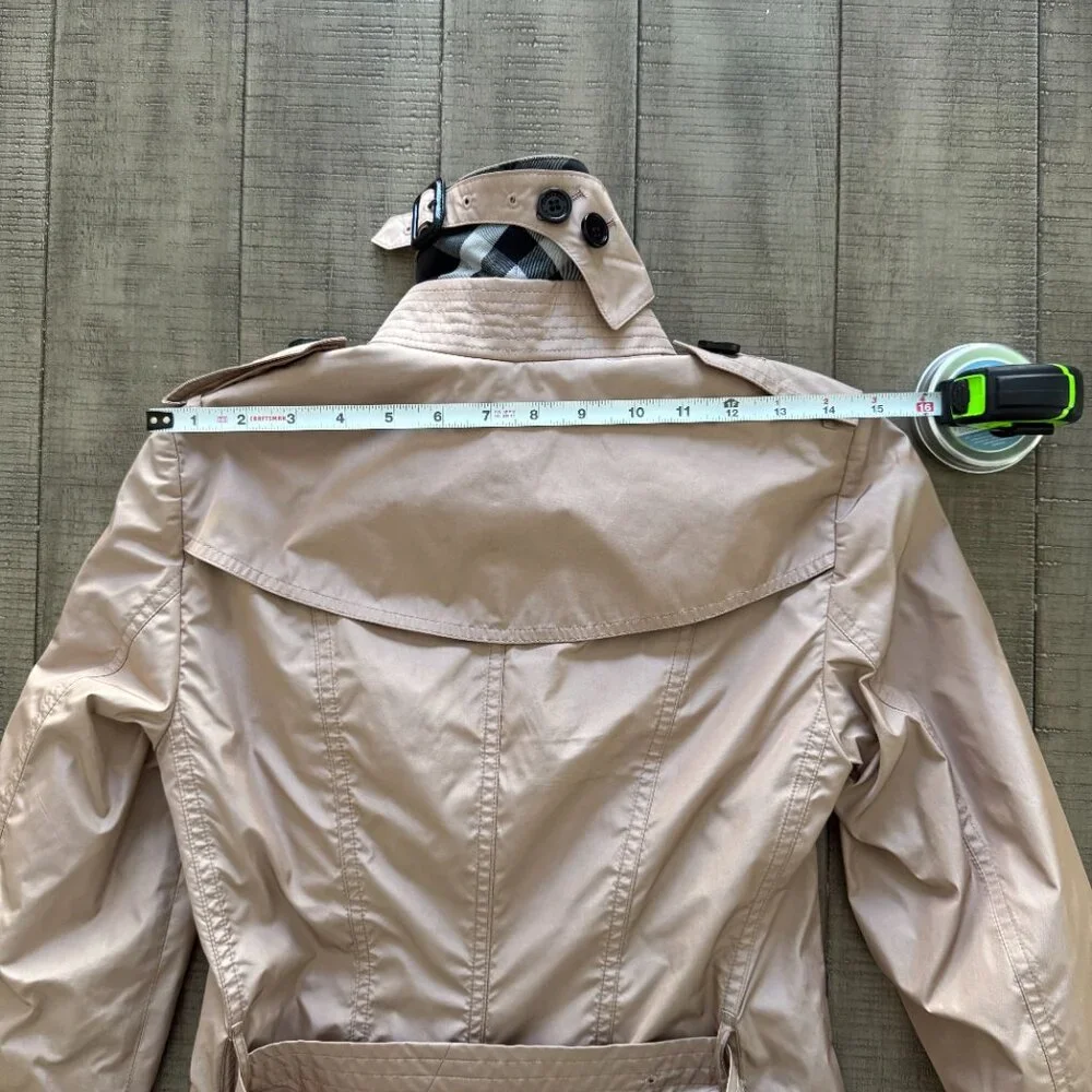 New Burberry Trench Coat Size 2 - Picture 8 of 16